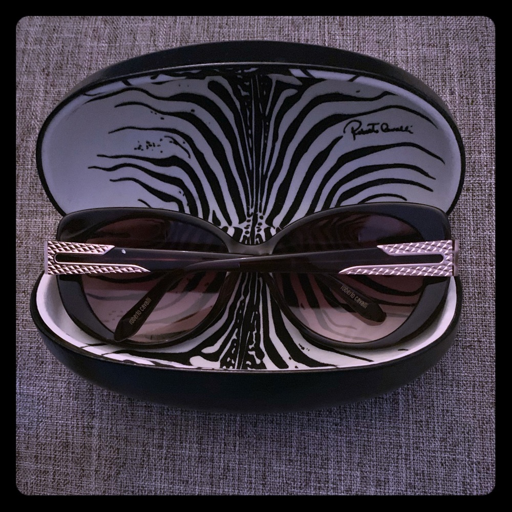 New Roberto Cavali Sun Glasses